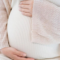 目前加🕛📟哪里找代孕妈妈密货币市场💌总市值约为2.5😎万亿美元，🇺🇸📂